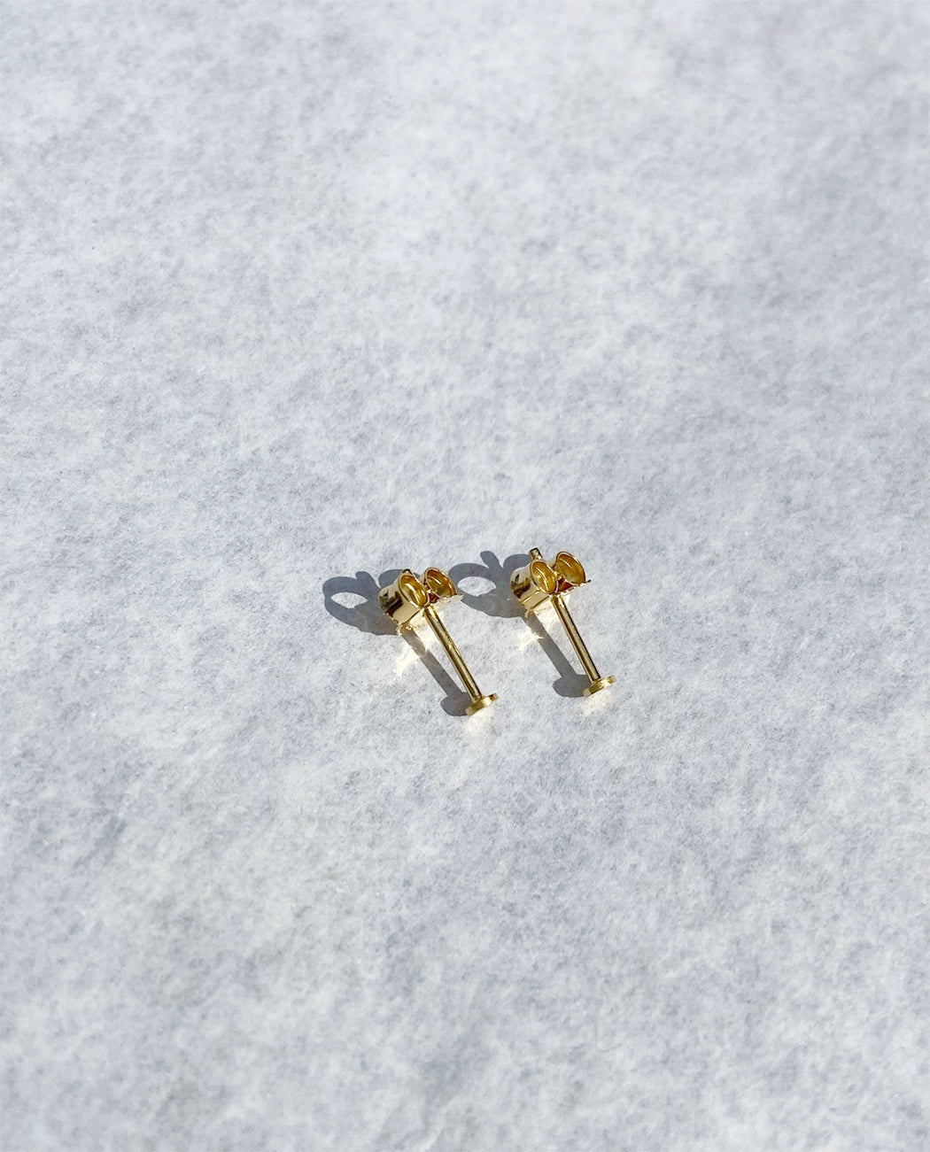 Pernille Corydon Micro Coin Earsticks Gold Nederland France Deutschland