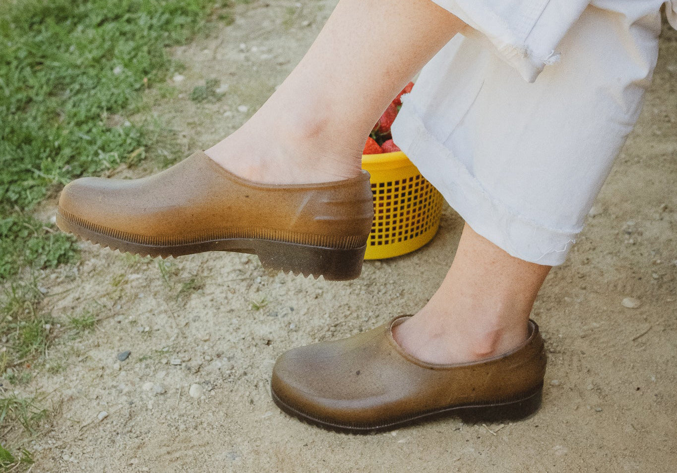 Plasticana Gardana clogs shown from the side, gardening shoe with roomy fit