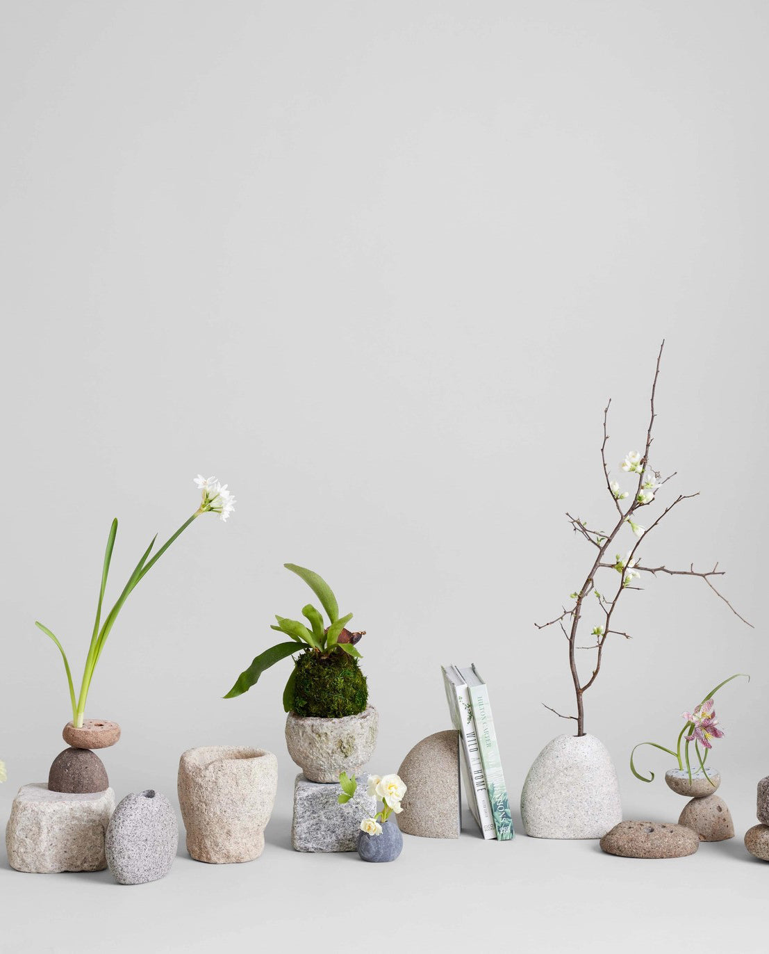 Atuto Bloomist Flower Frog Stacking Stone