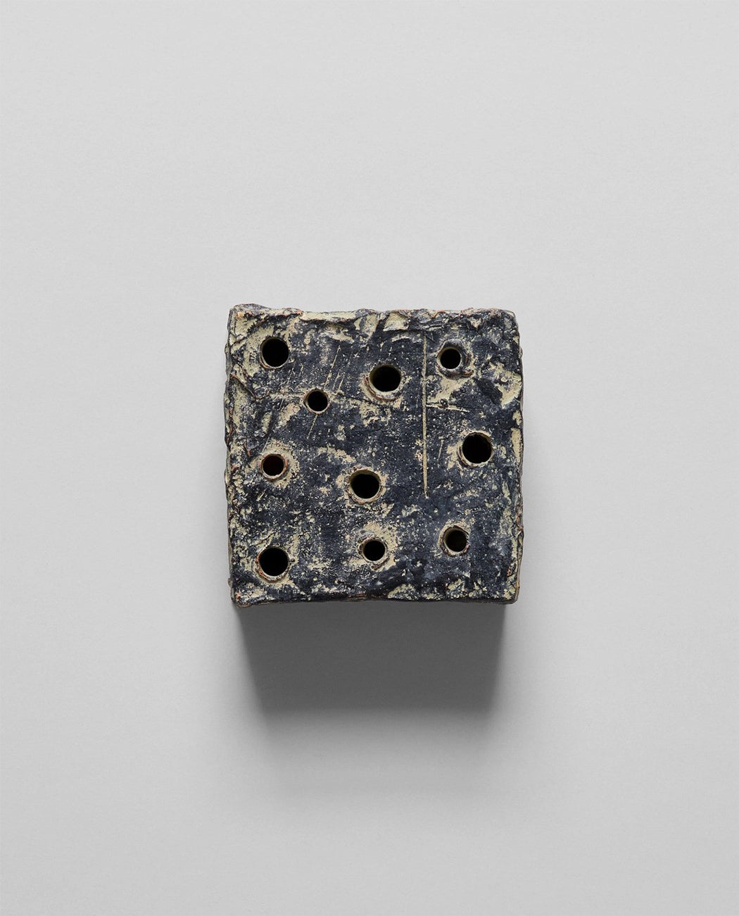 Atuto Ceramic Frog Block Square Grey Patina
