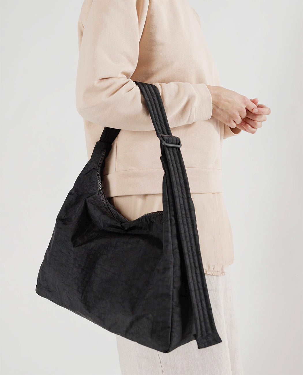Baggu Nylon Shoulder Bag Black Sustainable Europe